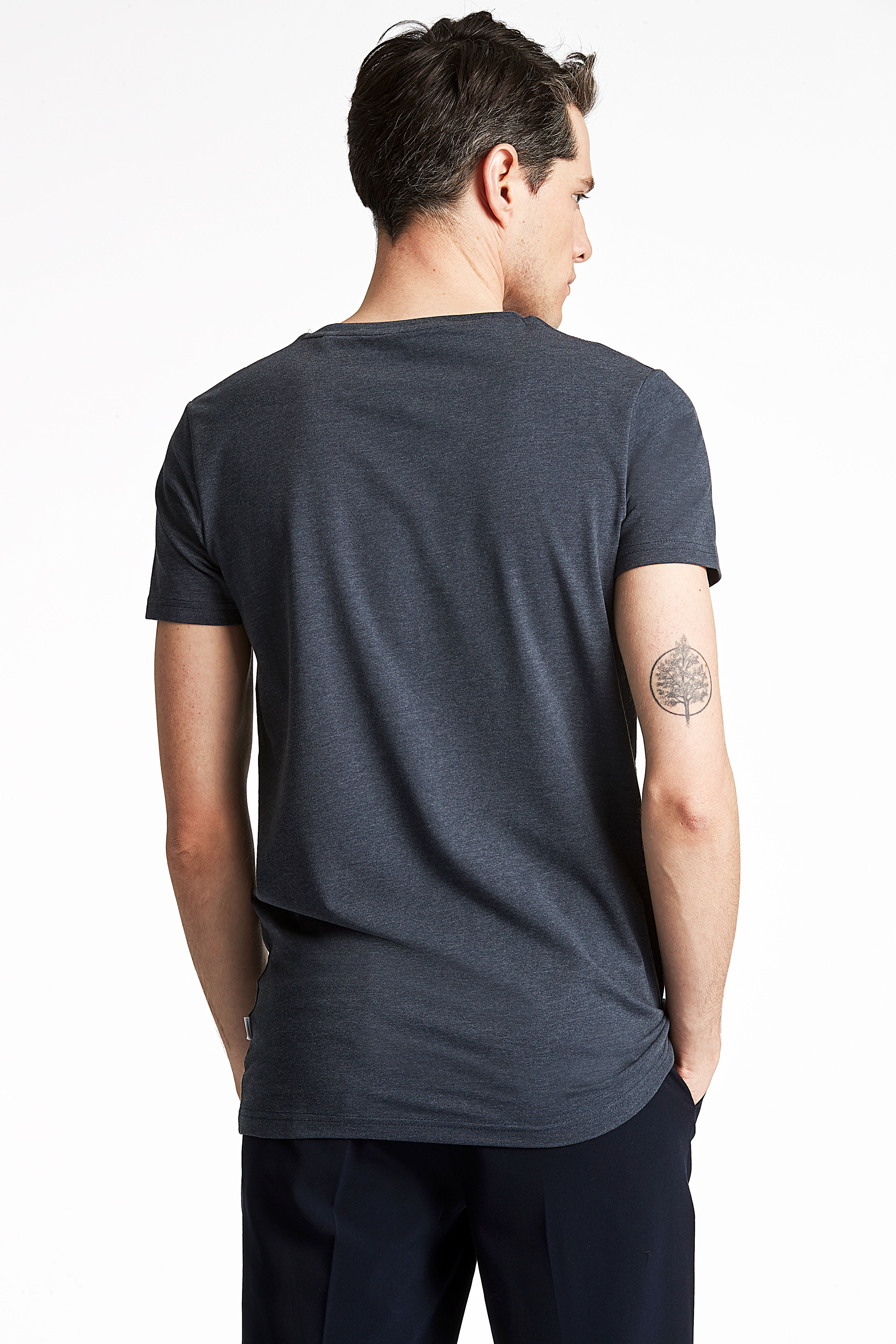 T-shirt | Slim fit 30-48003